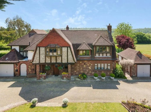 1 acre of House with Land for sale in Dorking and Horley