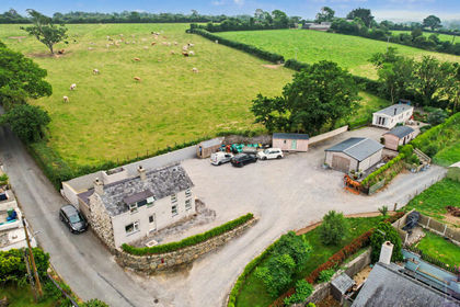 1 acre of Cottage for sale in Llannor