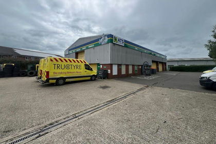 Workshop for sale in Portsmouth North