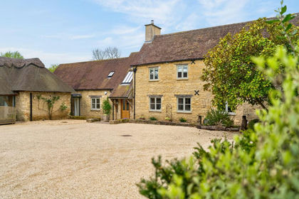 Barn Conversion for sale in Black Bourton