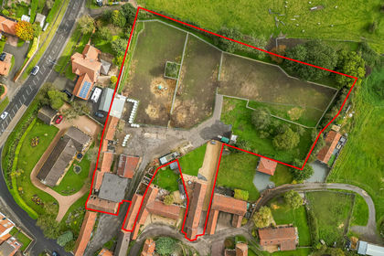 1.6 acres of Barn Conversion for sale in Coddington