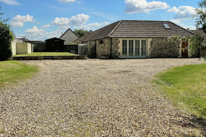 Barn Conversion for sale in Dodington