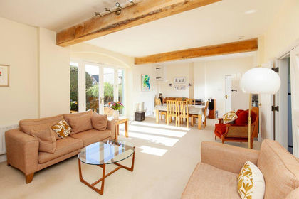 Barn Conversion for sale in Bishopstone