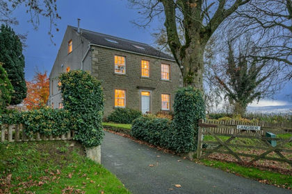 4 acres of House with Land for sale in Ingleton