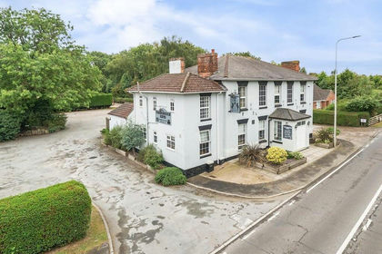 Pub for sale in South Killingholme