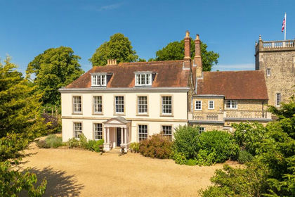 15 acres of Land for sale in Whippingham