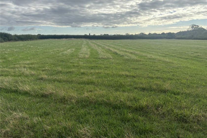 2.5 acres of Pasture for sale in Kewstoke