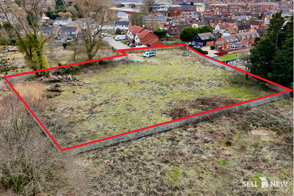 1.2 acres of House with Land for sale in Shefford