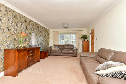 Barn Conversion for sale in Frindsbury Extra