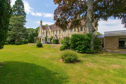 3.1 acres of Land for sale in Lolworth