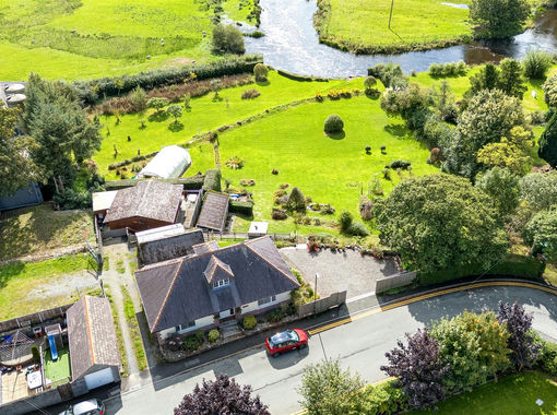 1 acre of House with Land for sale in Lampeter