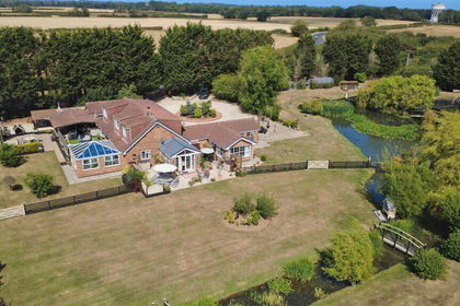12 acres of House with Land for sale in Hatfield