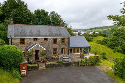 1.5 acres of House with Land for sale in Vaynor