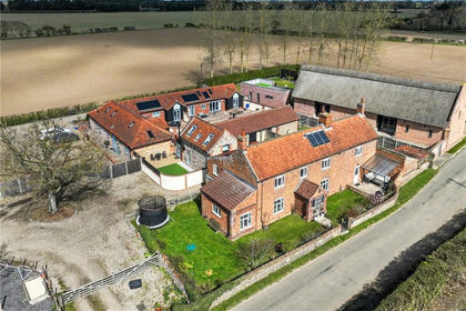 1.6 acres of Farmhouse for sale in East Ruston