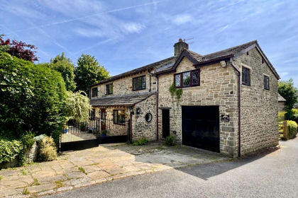 Barn Conversion for sale in High Peak
