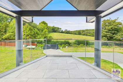 1.5 acres of House with Land for sale in Meopham