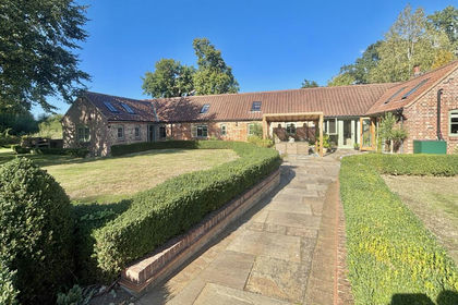 1.5 acres of Barn Conversion for sale in Honingham