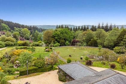 11 acres of House with Land for sale in Easebourne