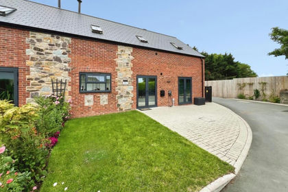 Barn Conversion for sale in Pontesbury