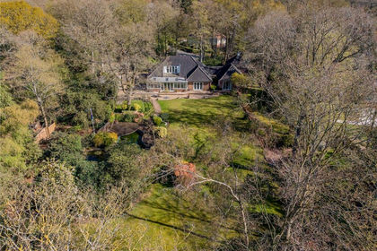 2.5 acres of House with Land for sale in Framingham Earl