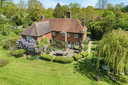 5.6 acres of Farmhouse for sale in Hildenborough