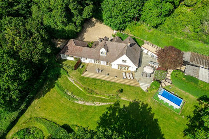 2.1 acres of House with Land for sale in Hyde