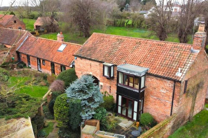 Land for sale in Elston