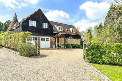 2.5 acres of House with Land for sale in Westerham
