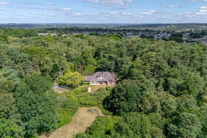 4.8 acres of House with Land for sale in Mid Dorset and North Poole