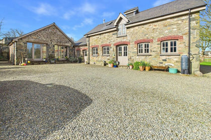 1 acre of Land for sale in Scleddau