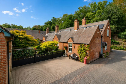 Barn Conversion for sale in Cannock Wood