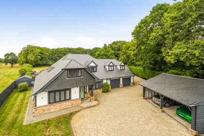 1.7 acres of House with Land for sale in Hadlow
