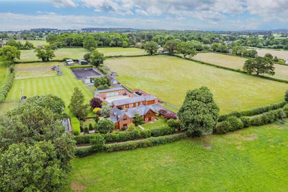 8 acres of Equestrian property for sale in Kinnerley
