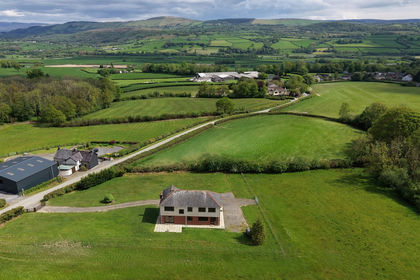 10.8 acres of Smallholding for sale in Llandeilo