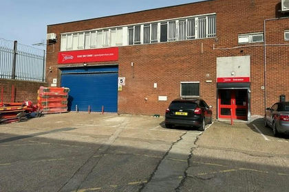 Warehouse for sale in Poplar and Limehouse