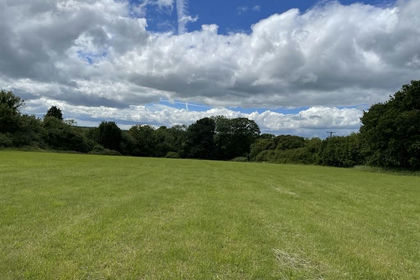 4.6 acres of Grazing Land for sale in St. Mary Bourne