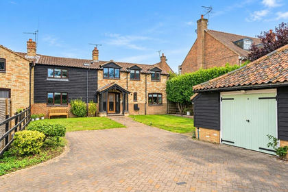 Barn Conversion for sale in Westoning