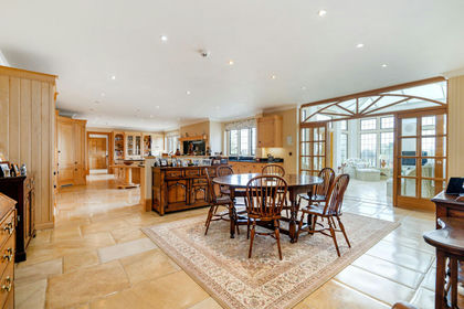 7.6 acres of Land for sale in Upton-upon-Severn