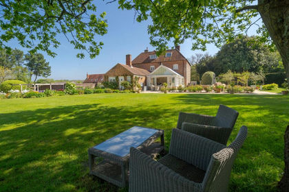 2.6 acres of Estate for sale in Calbourne, Newtown and Porchfield