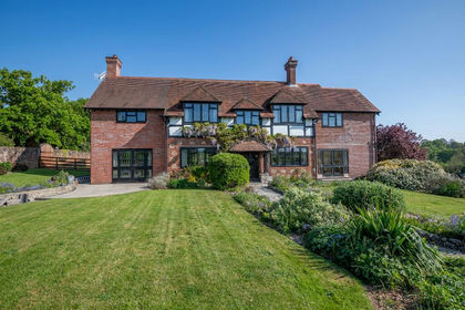 7.5 acres of Agricultural Land for sale in Hamble Valley