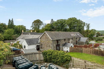 Barn Conversion for sale in Faenor