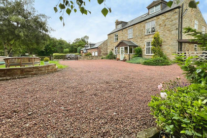 2.5 acres of Farmhouse for sale in Ponteland