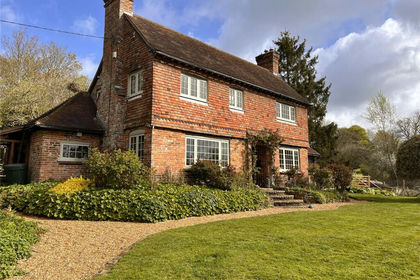 4.6 acres of House with Land for sale in Horam