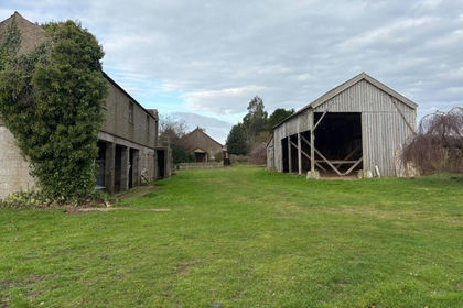 15.5 acres of Small Farm for sale in Ford