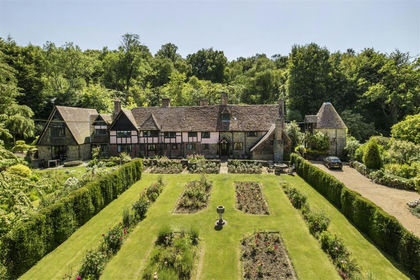20 acres of House with Land for sale in Westerham
