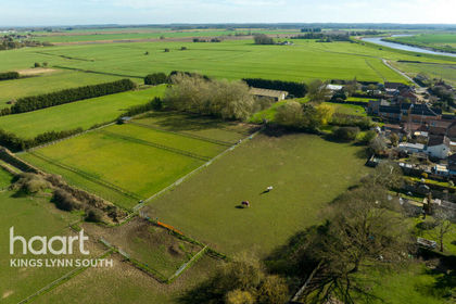 10 acres of Equestrian property for sale in Wiggenhall St. Germans