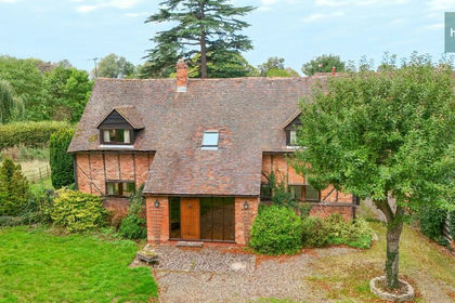 3 acres of House with Land for sale in Kenswick
