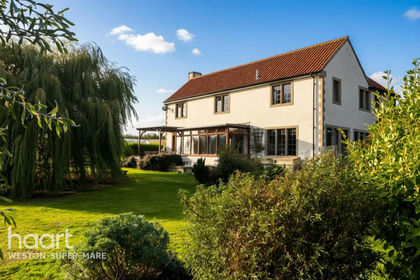 4.3 acres of Smallholding for sale in Kewstoke
