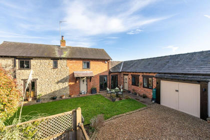 Barn Conversion for sale in Sulgrave