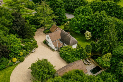 1 acre of Cottage for sale in Burbage